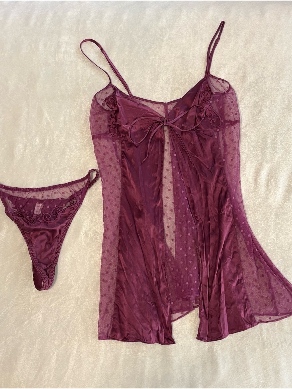 Vintage Victoria’s Secret Y2K Sheer Polka-Dot Lace Chemise and Thong Set - silk